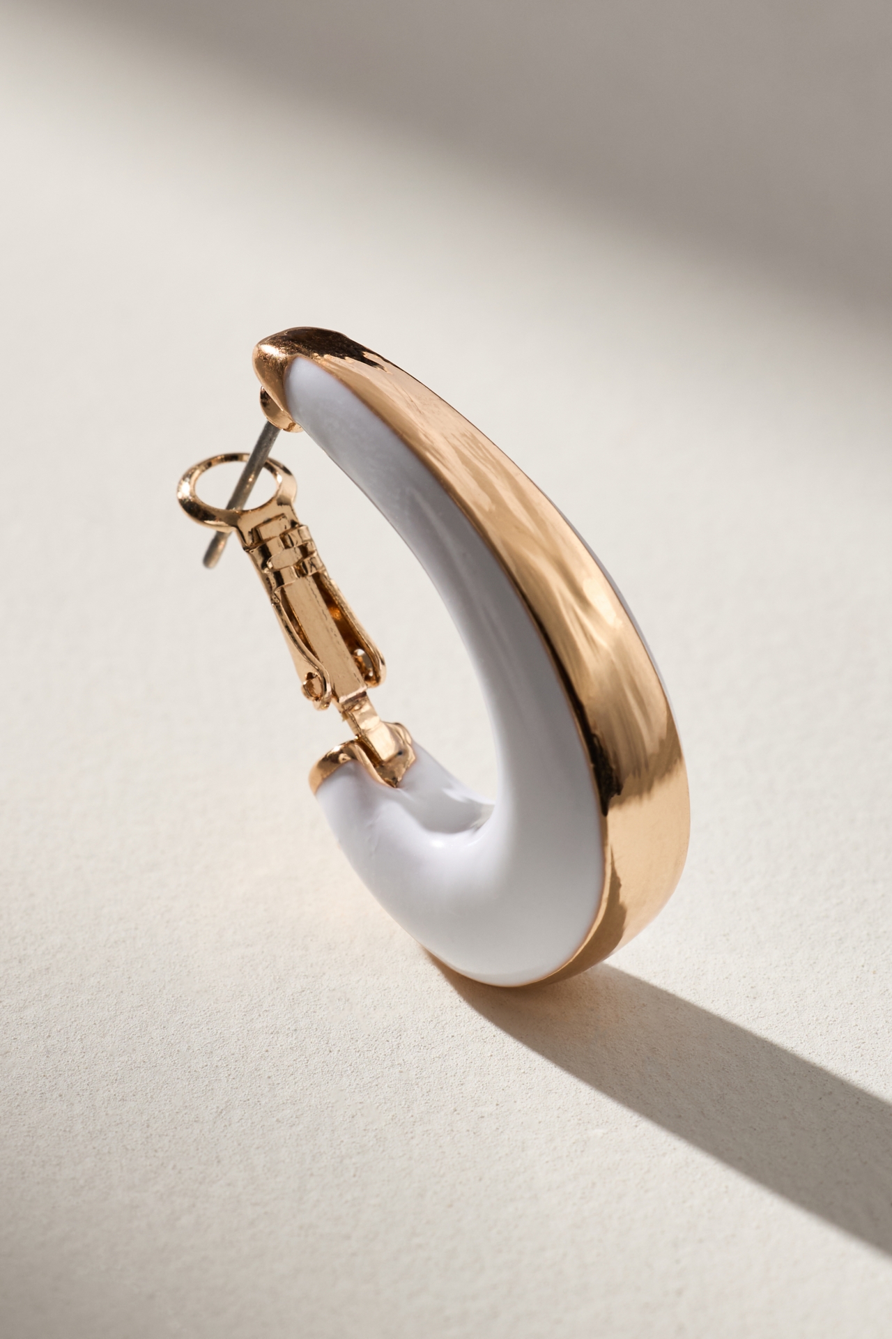 Round Resin Huggie Hoop Earrings