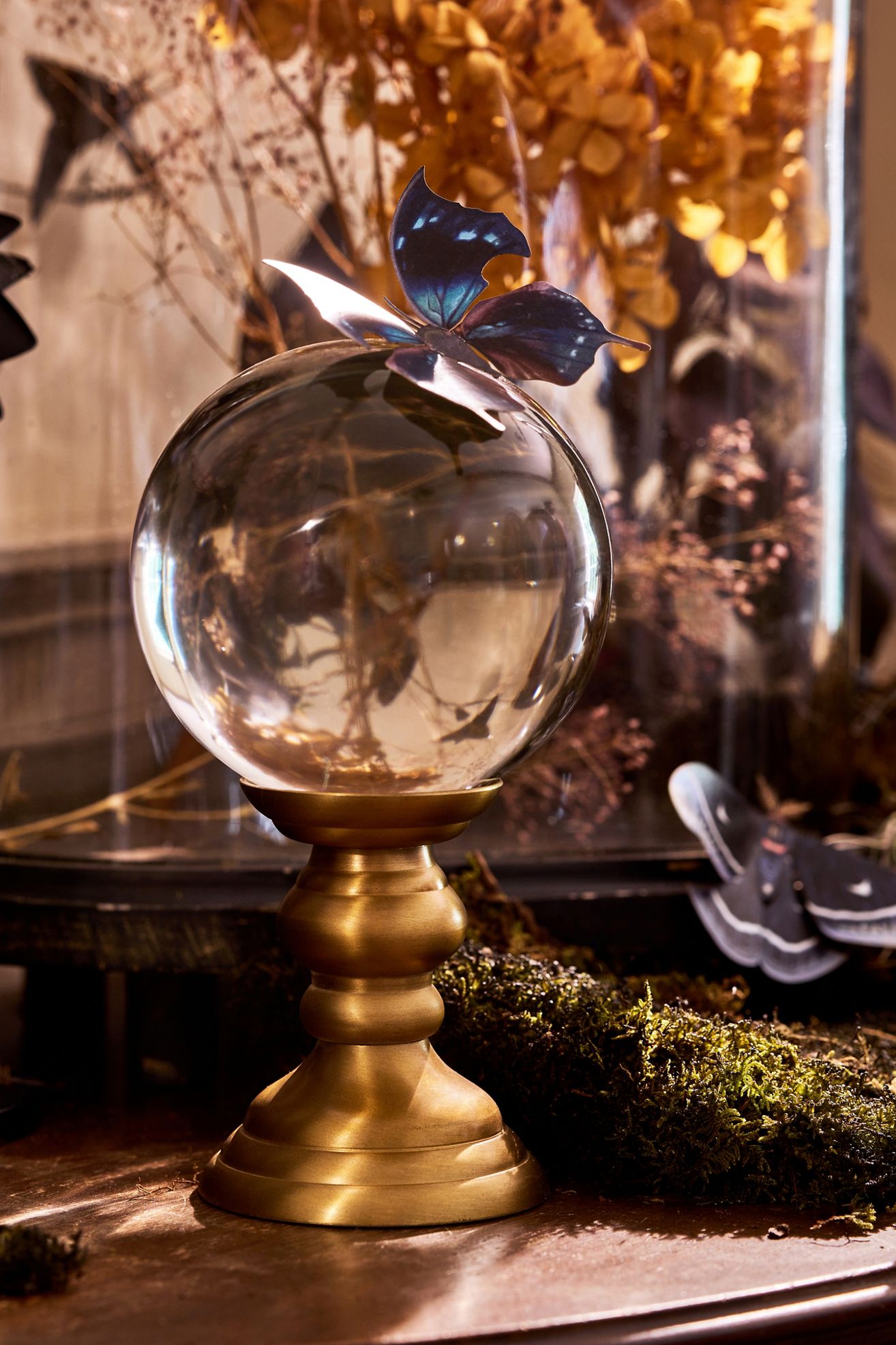Crystal Ball on Pedestal - Bronze, One Size