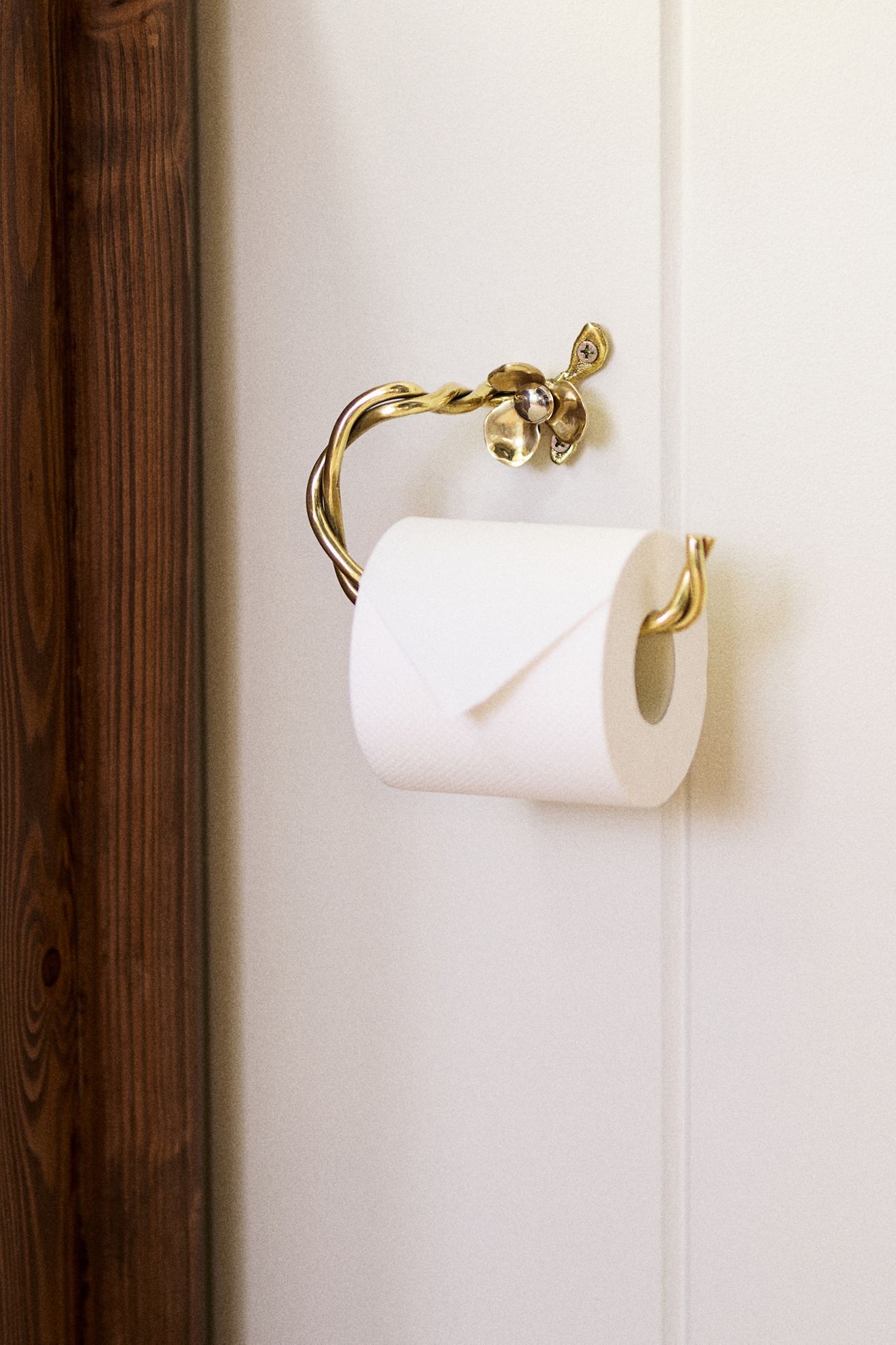Elwood Mixed Metal Floral Toilet Paper Holder - Brushed Brass, One Size