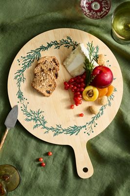 Evergreen Wreath Bamboo Serving Board