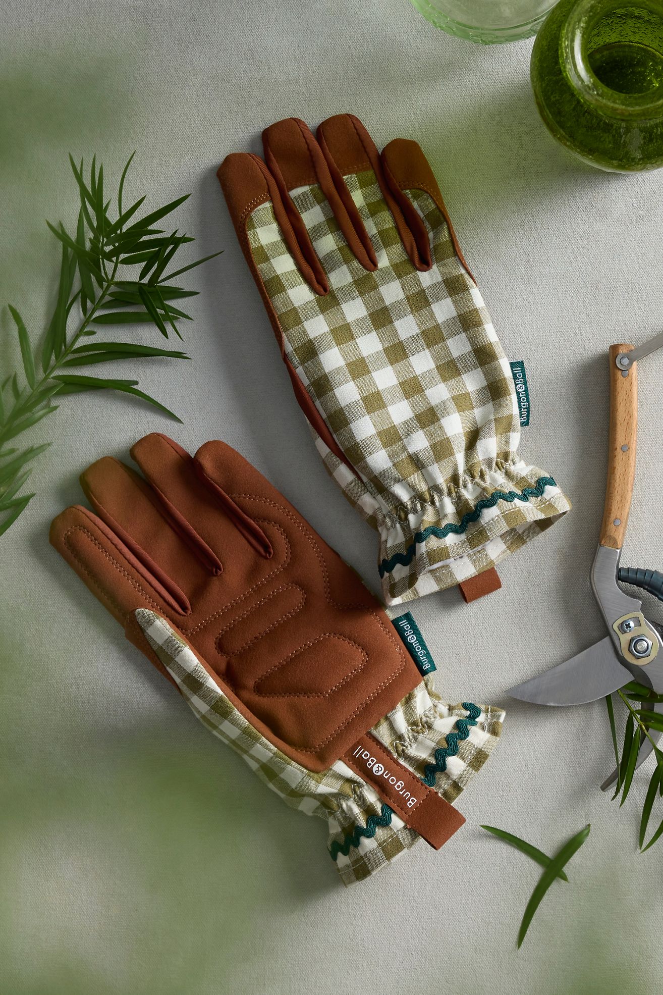 Burgon & Ball Gingham Garden Gloves - Khaki, One Size