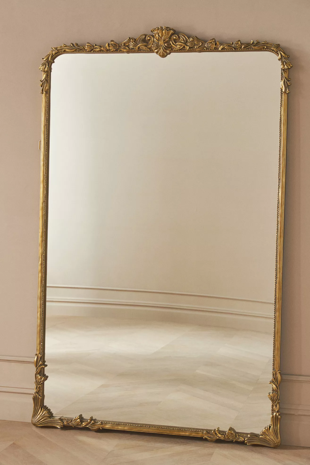 The Vintage Mila Floor Mirror - thumbnail 4