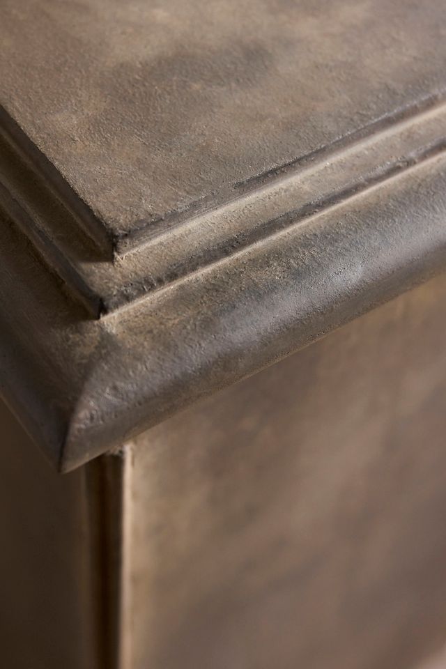 Merin Stone Garden Pedestal #1