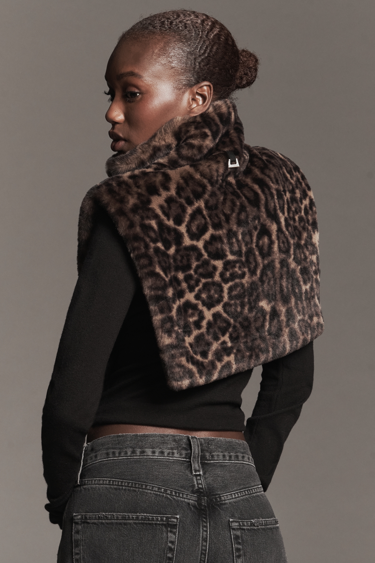 APPARIS Faux-Fur Leopard Dickey