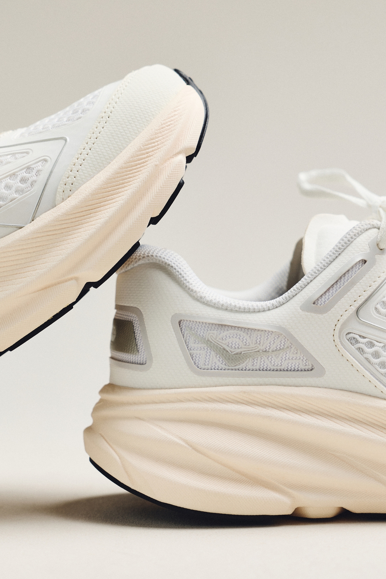 HOKA® Clifton One9 Sneakers