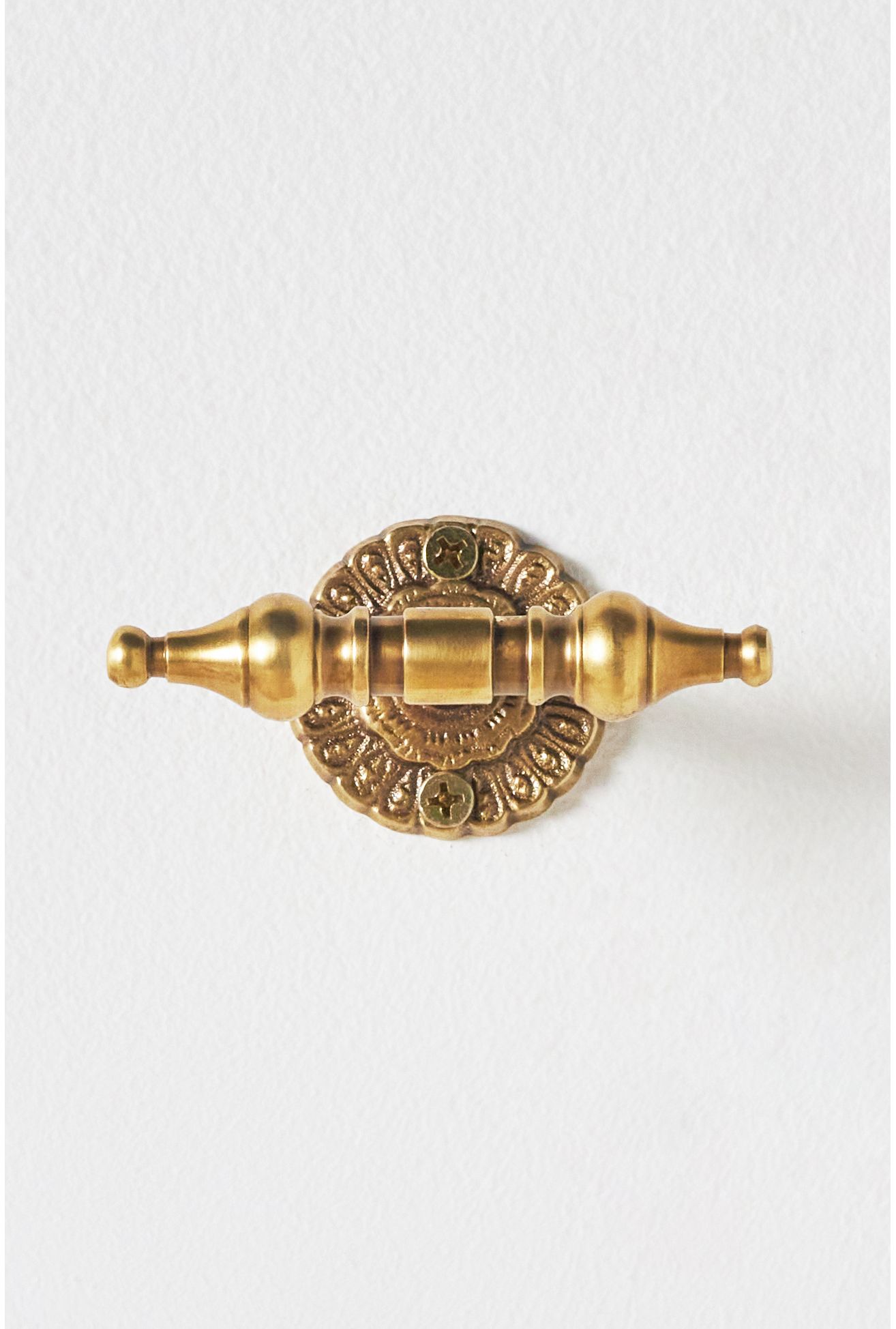 Ida Heritage Brass Scalloped Feather Peacock Bath Hook - Antiqued Brass, One Size