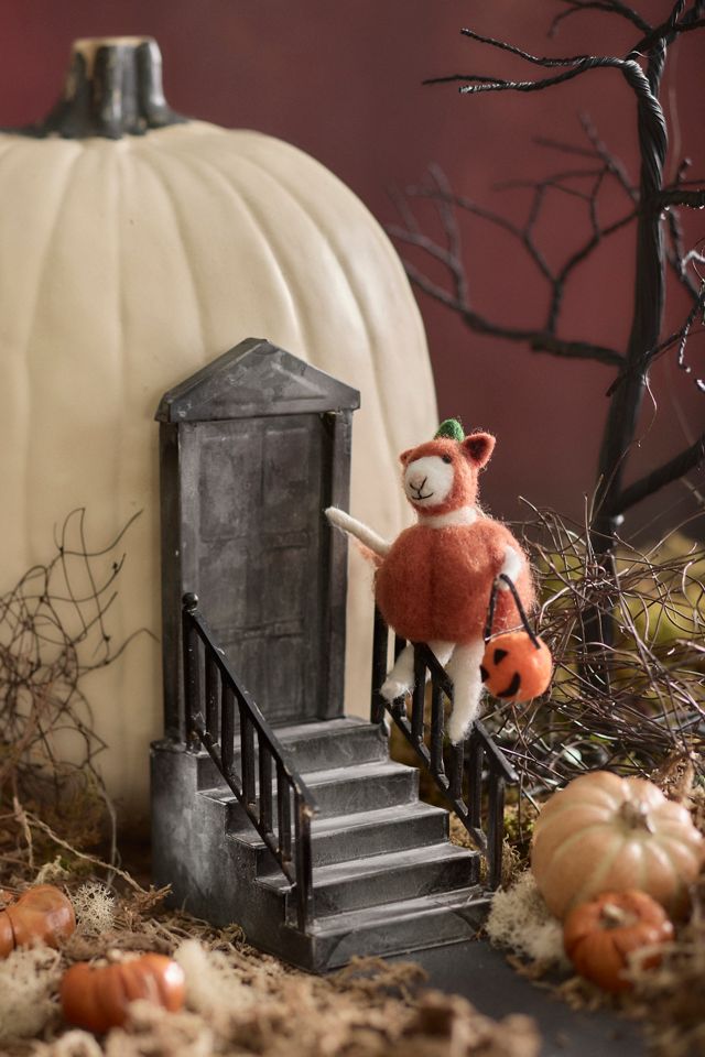 Concordville Spooky Village Staircase #1