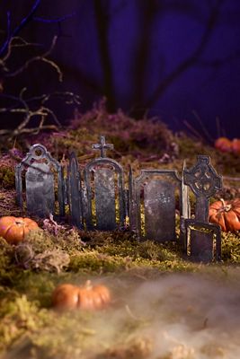 Concordville Spooky Village Hinged Tombstone Row