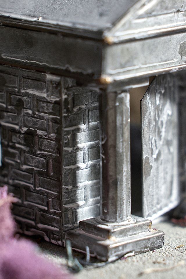 Concordville Spooky Village Mausoleum #3