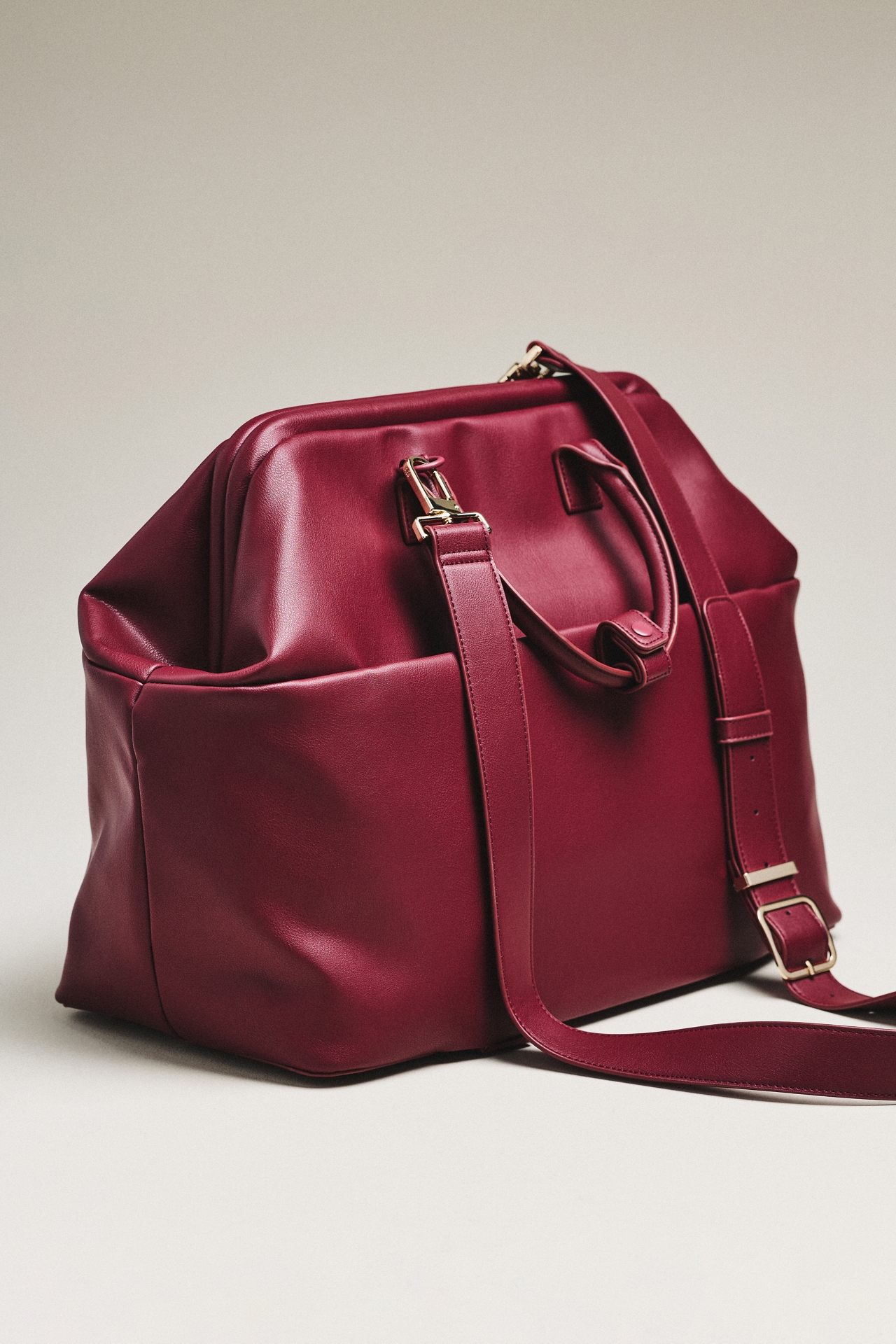 BÉIS The Essential Weekender Bag