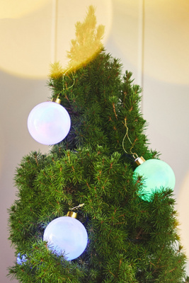 Anthropologie Pearl Ball String Lights In Multi