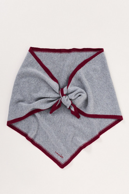 Tbco Large Triangle Wool Scarf In Gray