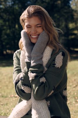 White & Warren Cashmere Ribbed Mittens