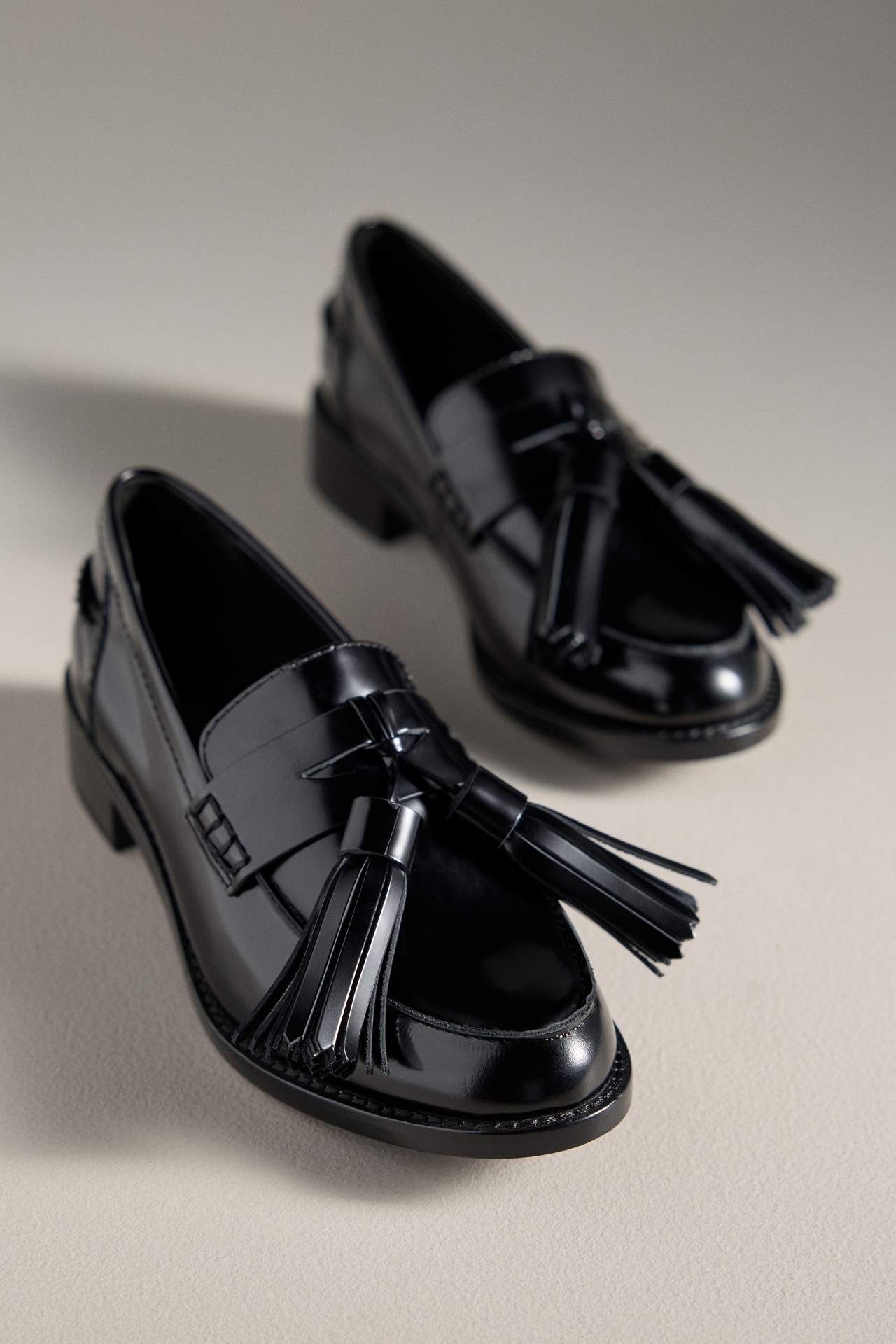 Intentionally Blank Neighbor Tassel Loafers