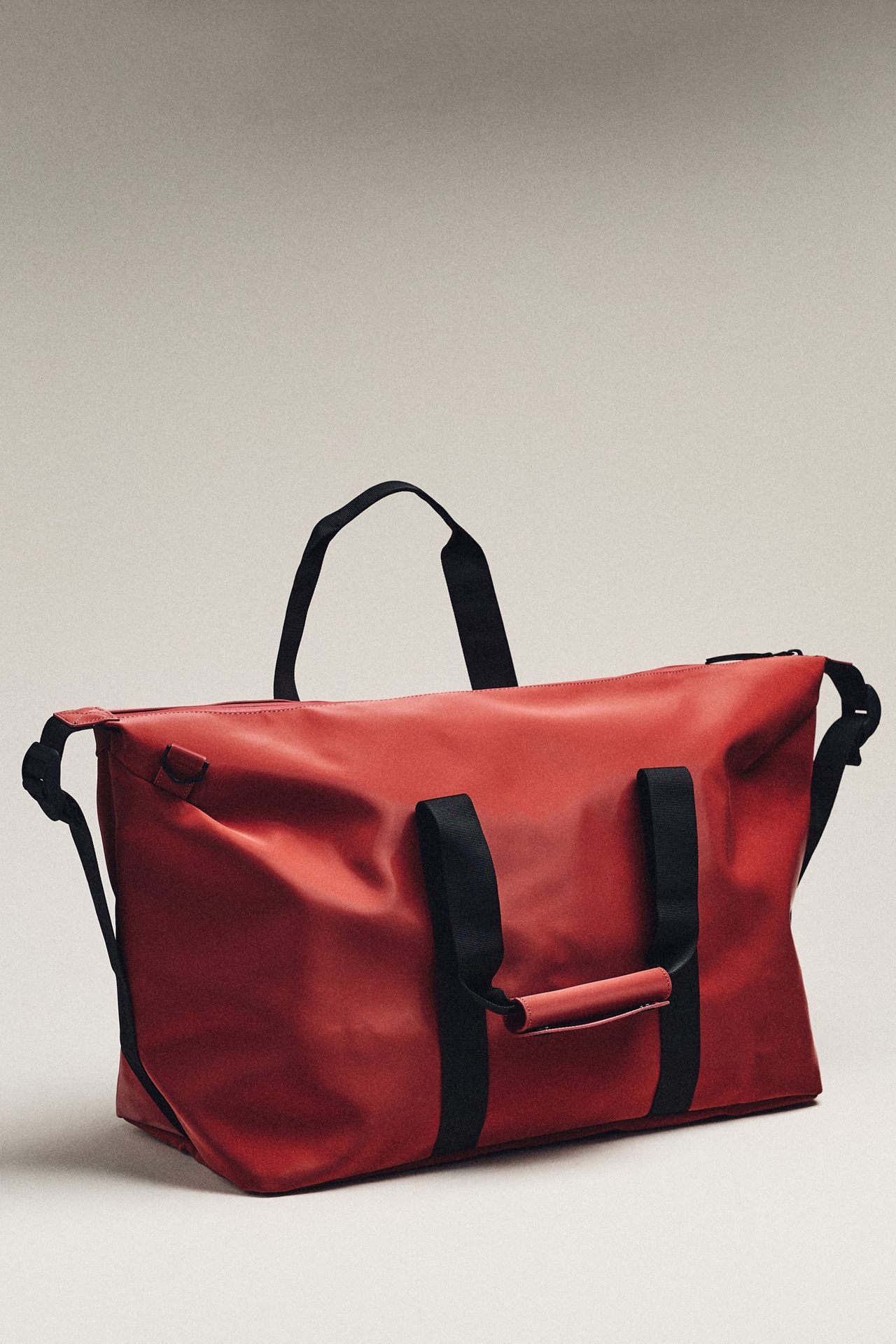 Rains Hilo Weekender Bag