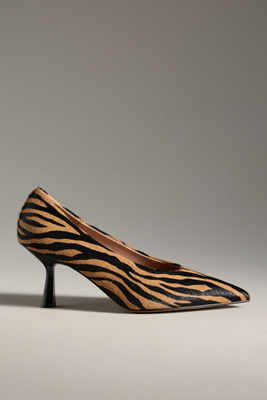 Bibi Lou Pointed-toe Pumps In Sand