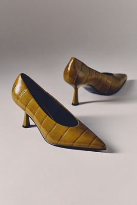 Bibi Lou Pointed-toe Pumps In Green