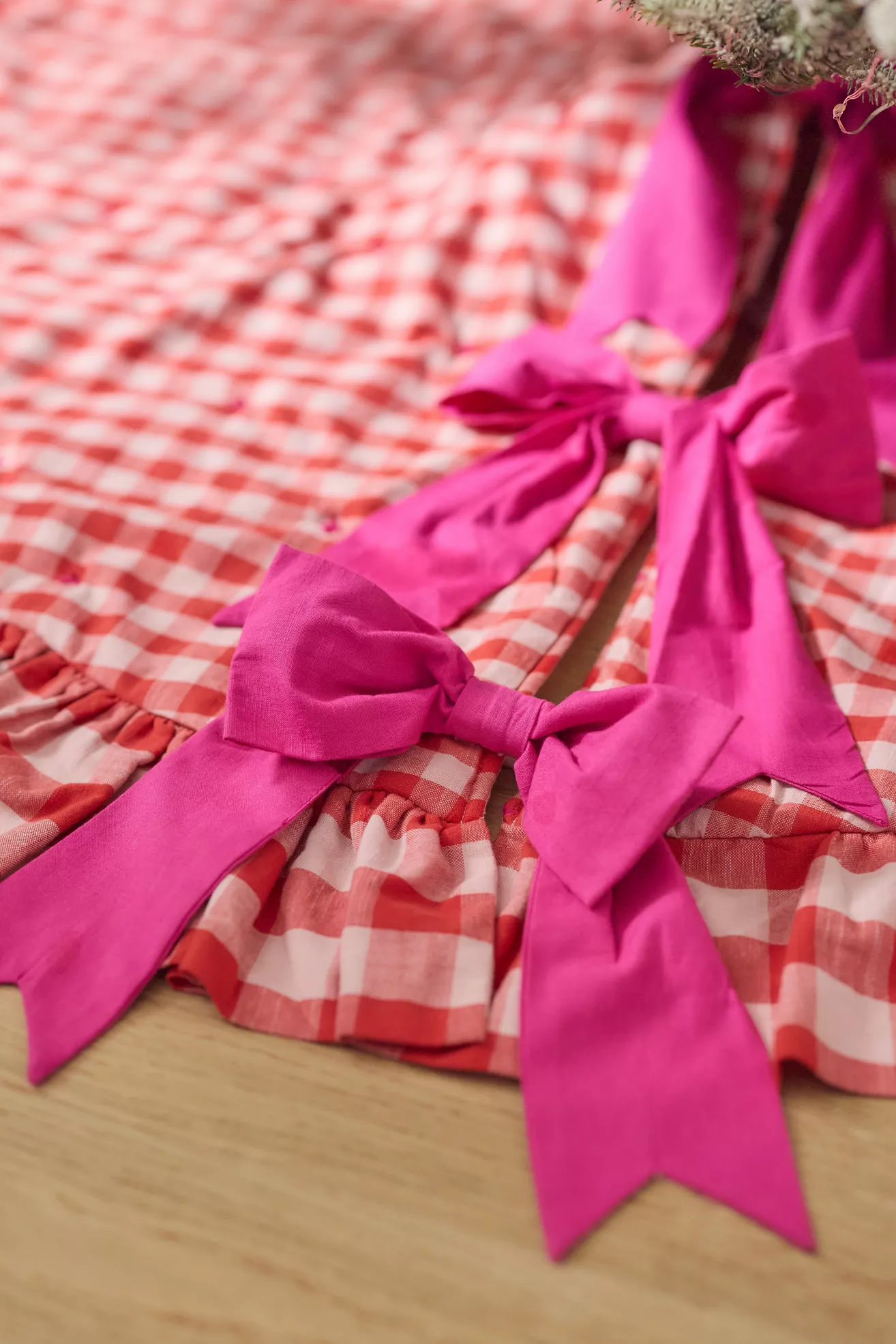 Gingham Tree Skirt - thumbnail 4