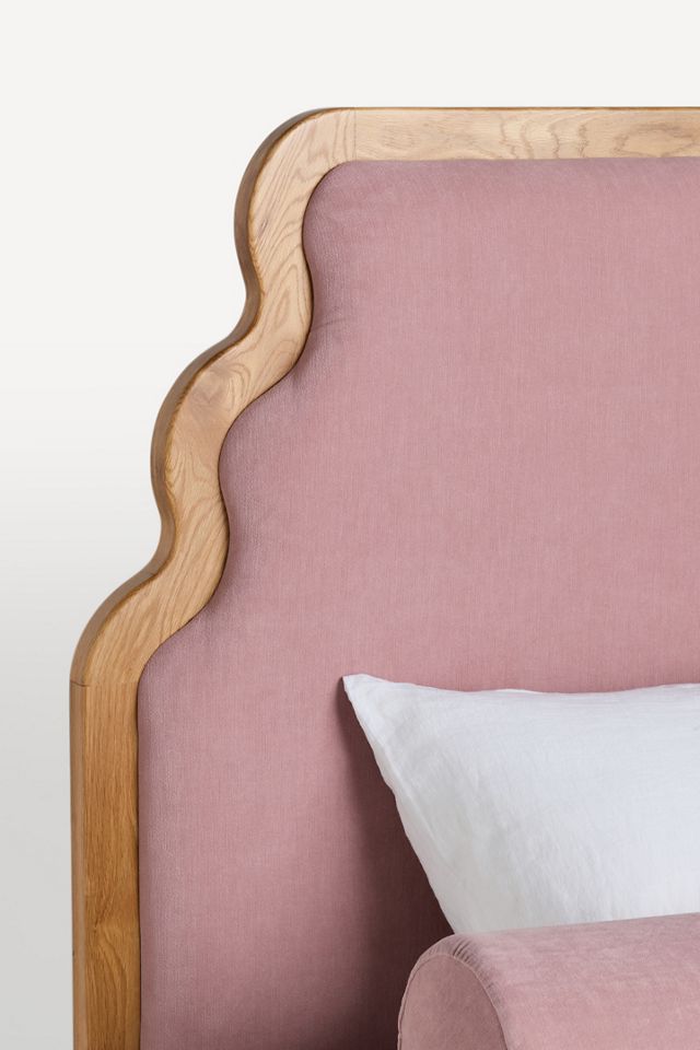 Pim Velvet Bed #4