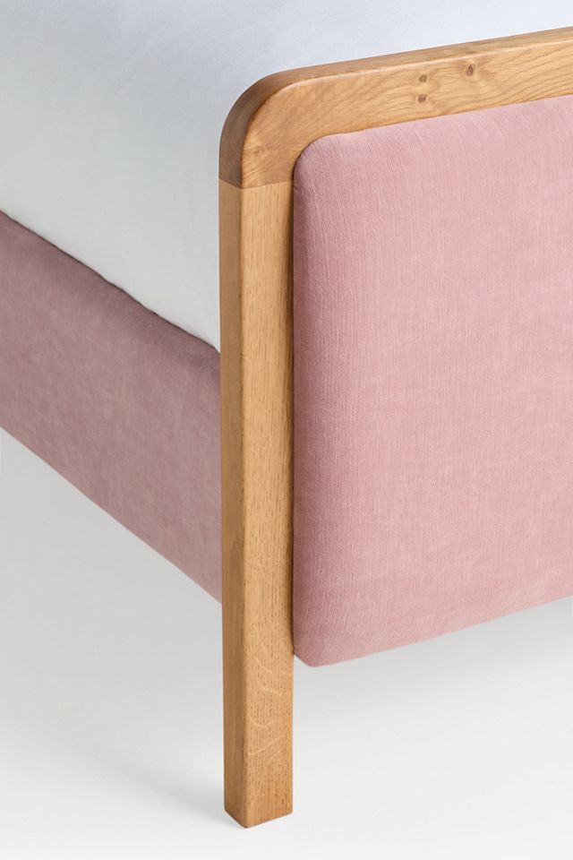 Pim Velvet Bed #5