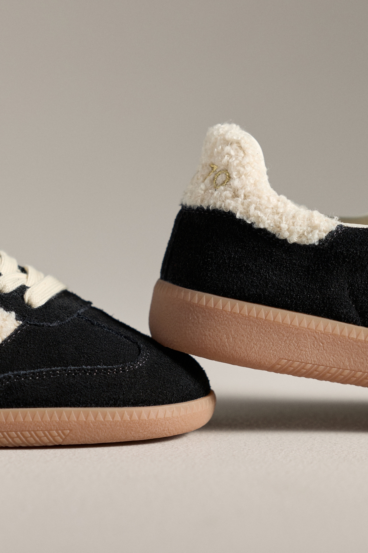 Back 70 Cloud 6N Sneakers