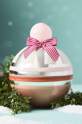 Modern Ornament Woody Juniper & Cedar Glass Candle