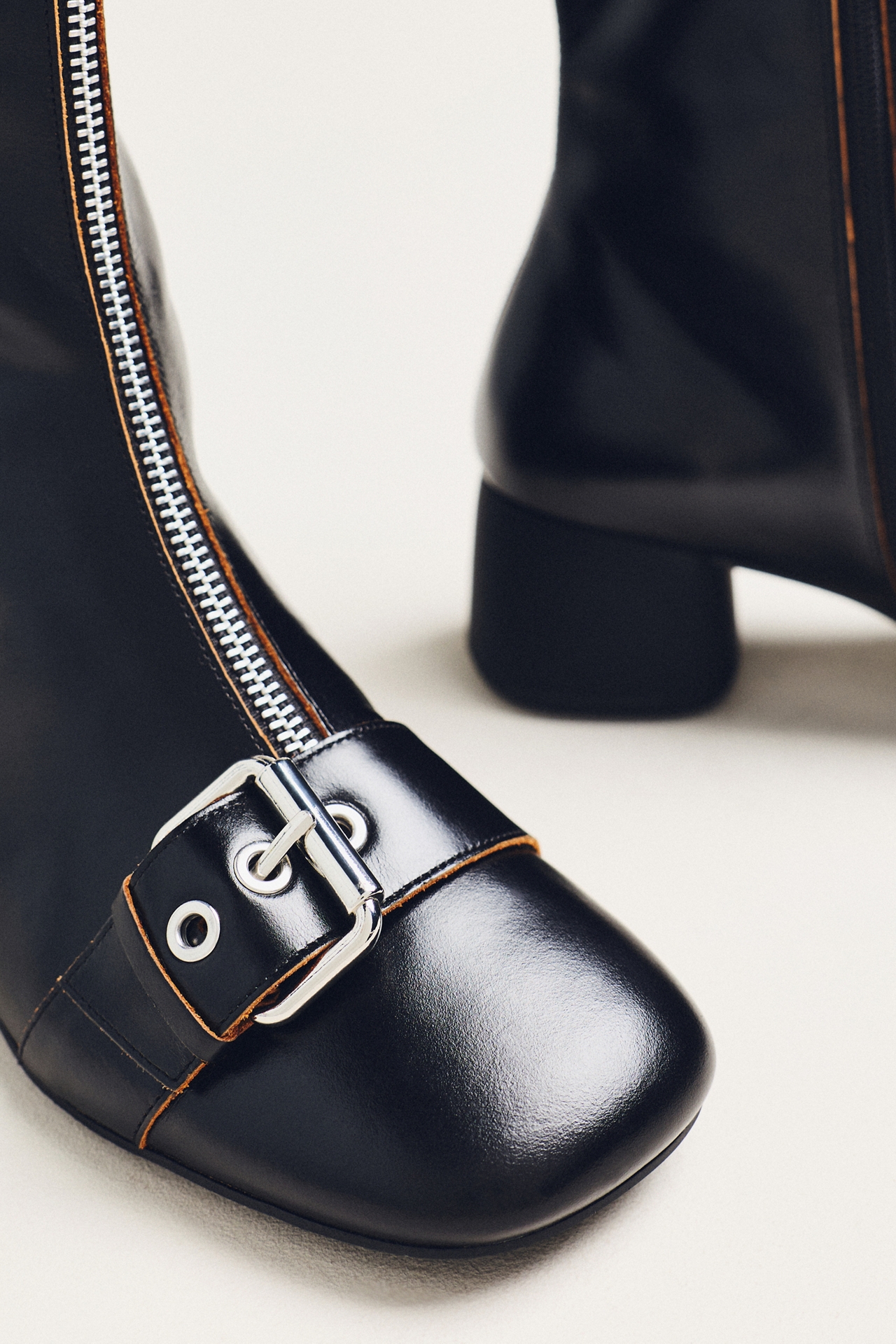 Vagabond Livia Buckle Boots