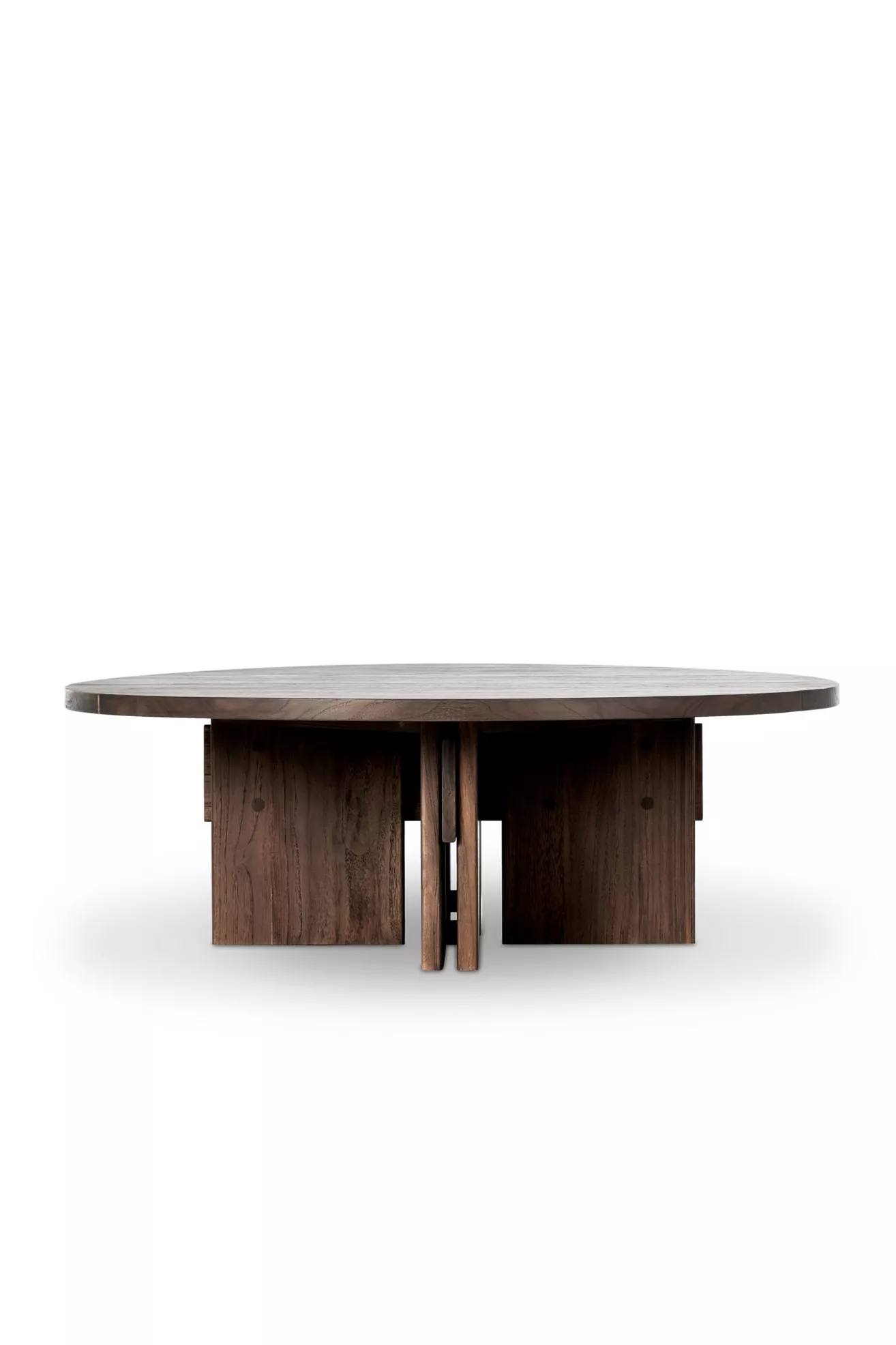 Close angle view of the Railay table base and bottom side