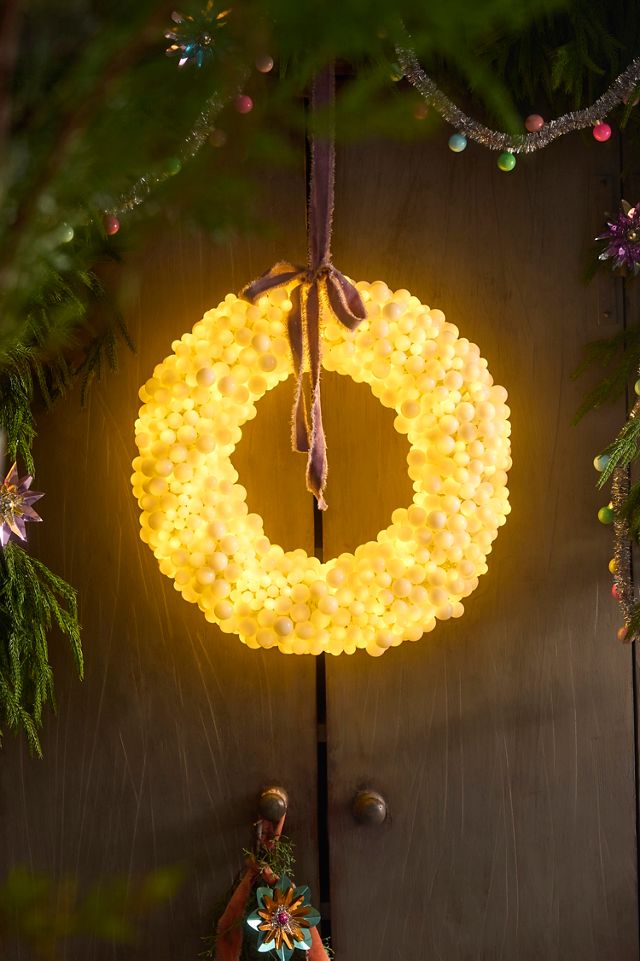 Stargazer Cherry Ball 2-Function Light Wreath #4