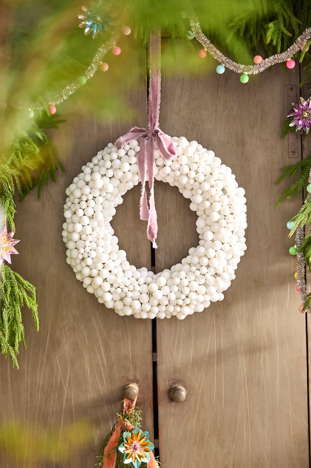 Stargazer Cherry Ball 2-Function Light Wreath #6