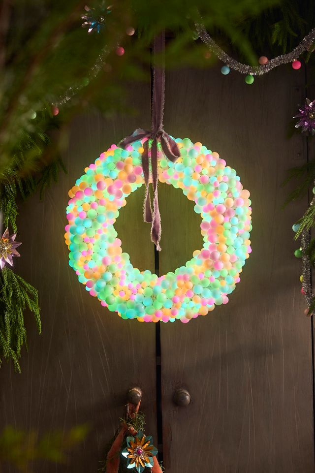 Stargazer Cherry Ball 2-Function Light Wreath #5