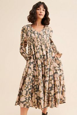 Let Me Be Seamed Sleeveless Basque-Waist Floral Dress