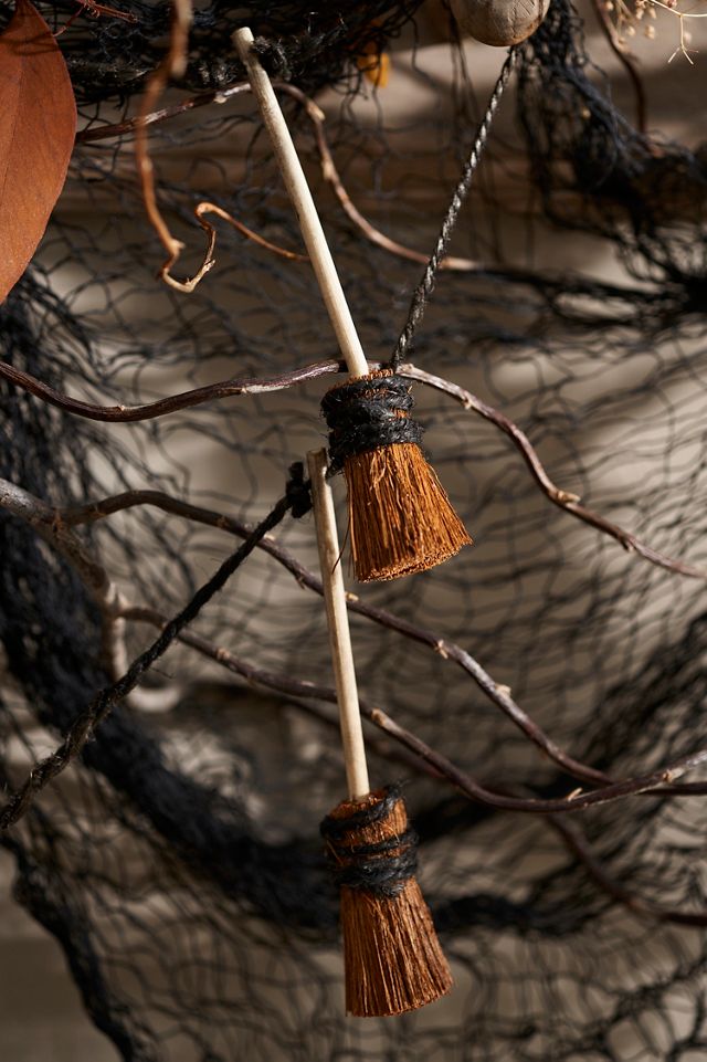 Broom Garland #1