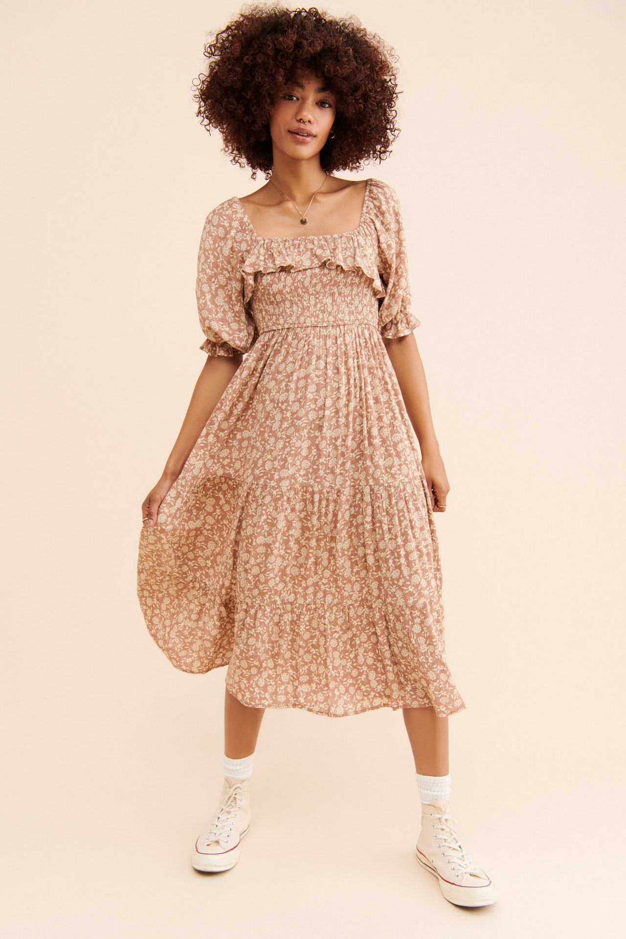 en elly Flowy Midi Dress