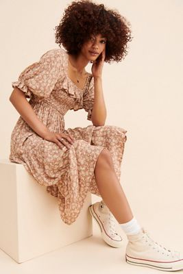 en elly Flowy Midi Dress