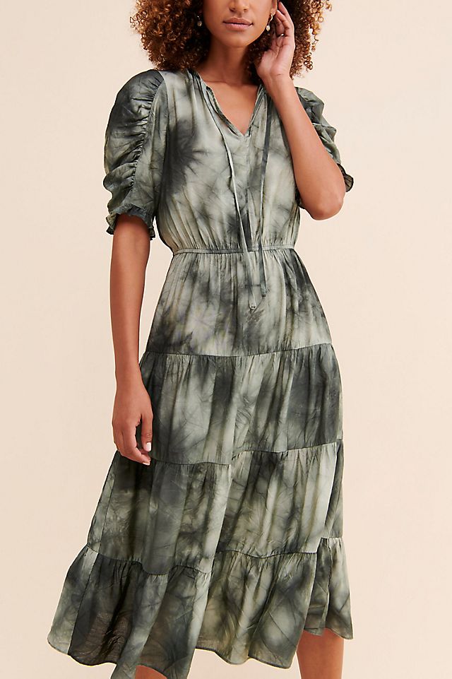 current air dresses Capri by Sunset & Co 2590174 Details MANDARIN COLLAR SPLIT NECK MINI DRESS WITH EMBROIDERY DETAIL ON SLEEVE Current Air - 16 Suitcases