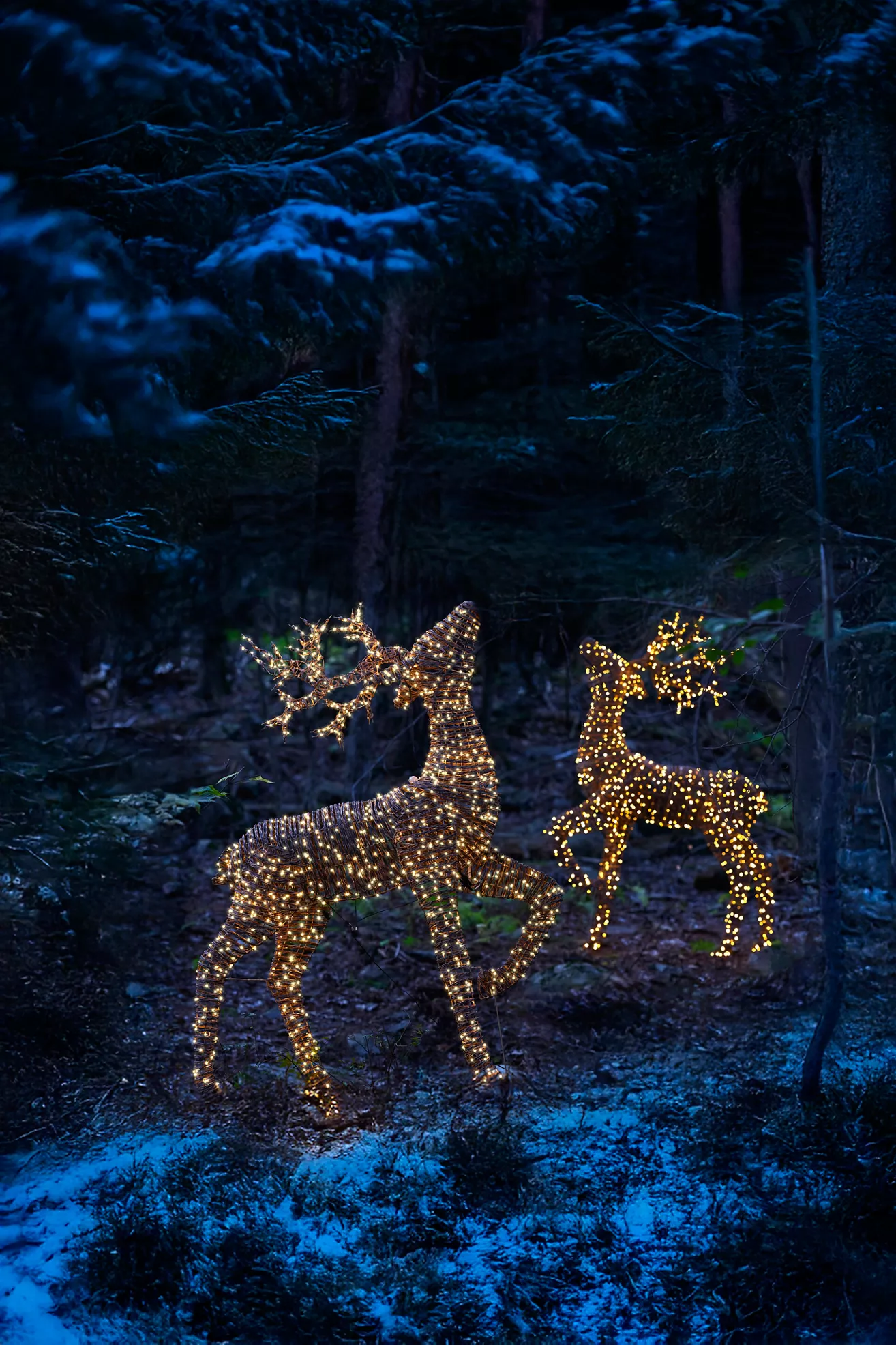 Terrain Illuminated Vine Prancing Reindeer - thumbnail 7