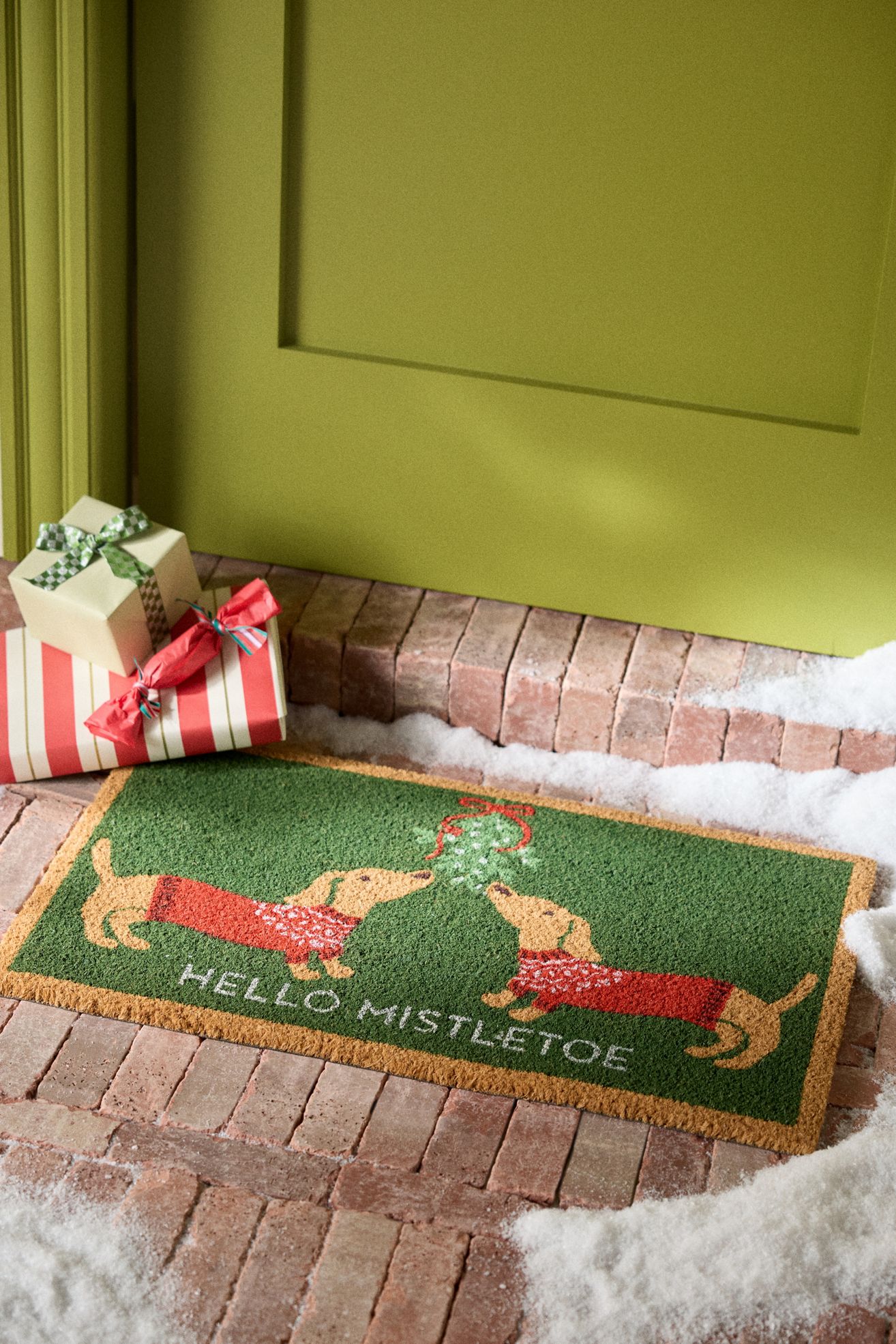 Mistletoe Dachshund Coir Printed Doormat - Green, Standard, 18" x 30"