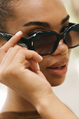 【新品】KAREN WALKER サングラス 入手困難 Amazon.com: Karen Walker Women's Number One 22 B Sunglasses