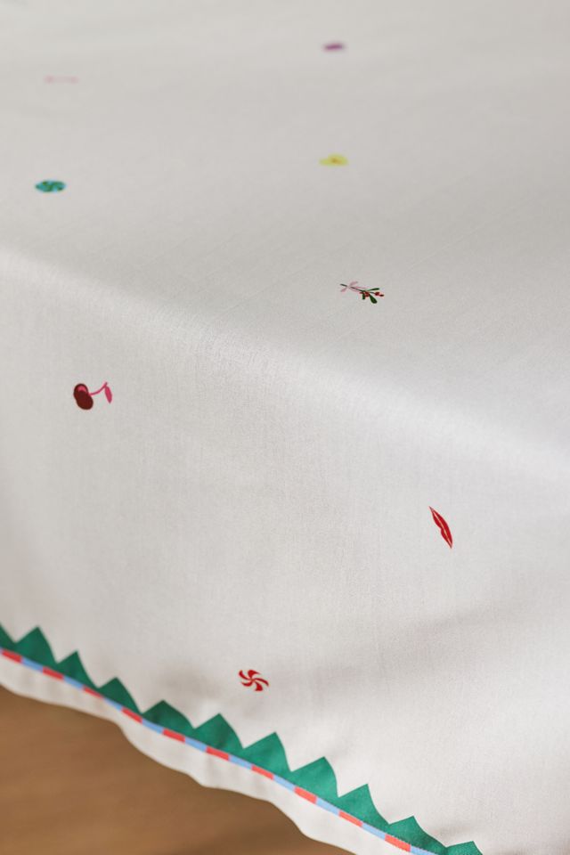 Medora White Cotton Tablecloth #1