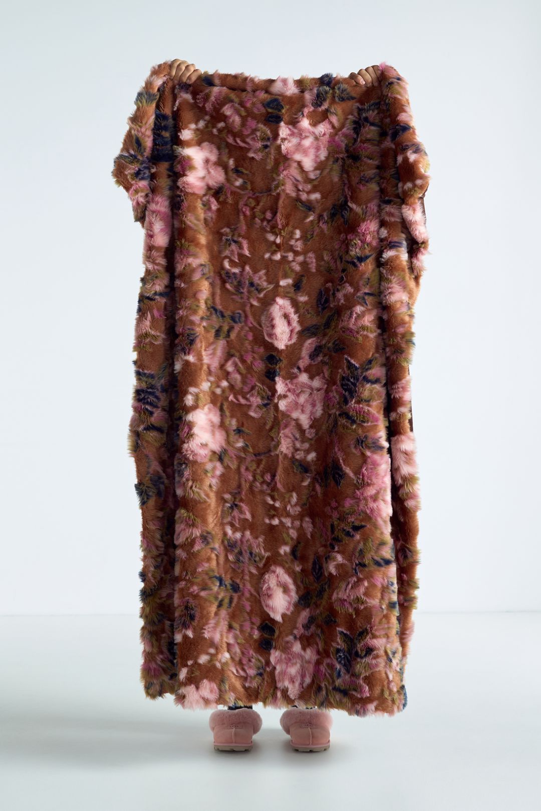 Seren Floral Jacquard Faux Fur Throw Blanket - Seren, 50" x 70"