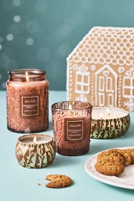 Voluspa Gourmand Gingerbread Chalet Candle