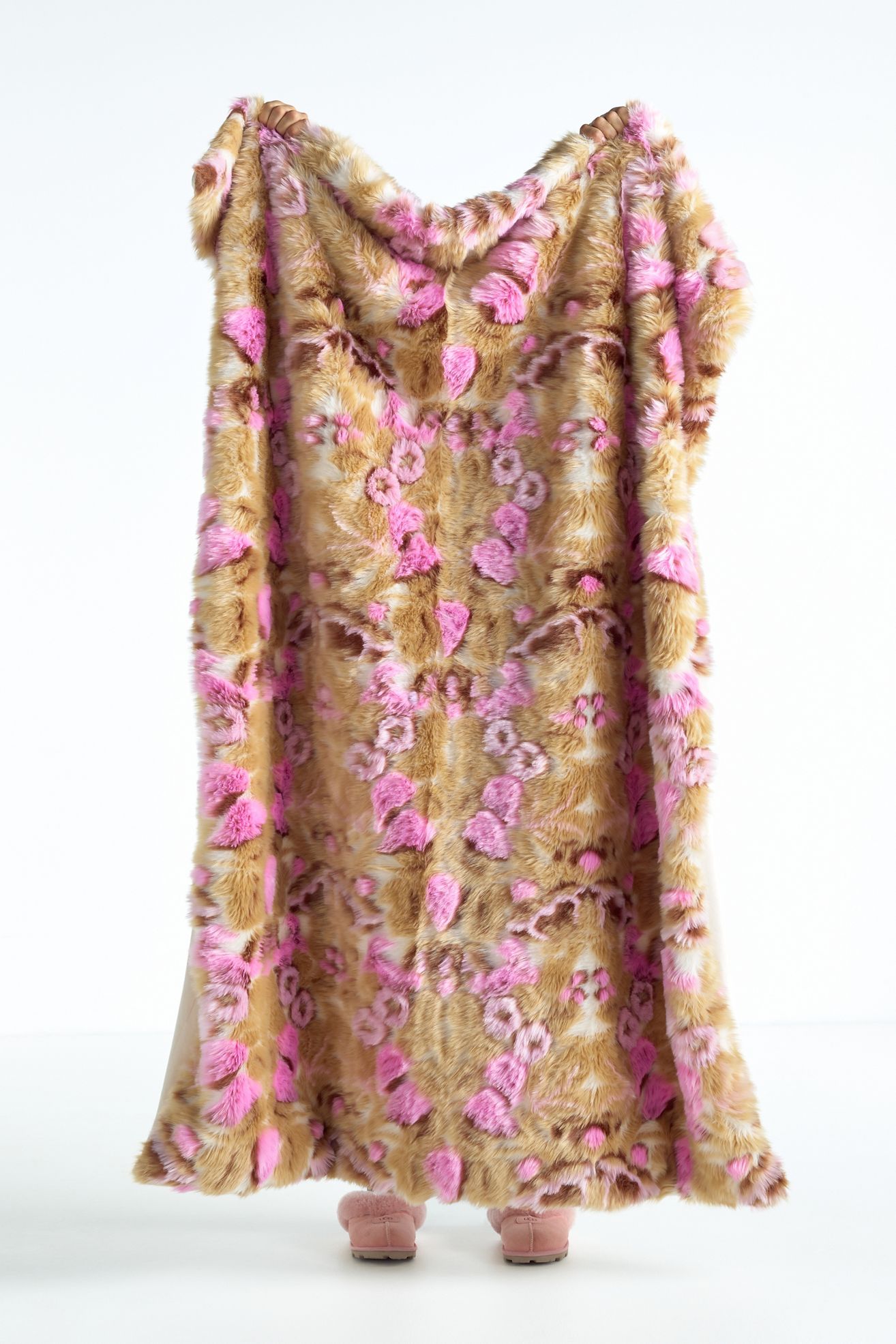 Cordelia Jacquard Floral Faux Fur Throw Blanket - Brown, Standard, 50" x 70"