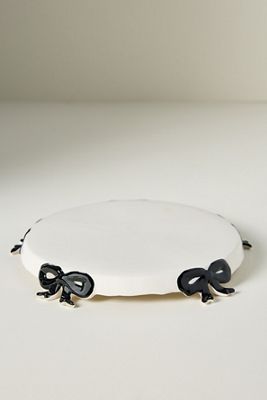 Benedita Bow Stoneware Trivet