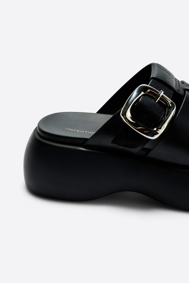 アンソロポロジー　Intentionally Blank ストラップサンダル Intentionally Blank Maggy Neoprene Sandals | Anthropologie