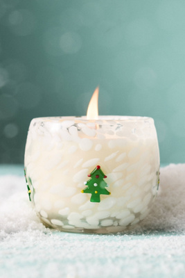 Anthropologie Christmas Tree Woody Fresh Balsam & Cedarwood Pressed Bead Glass Candle In White