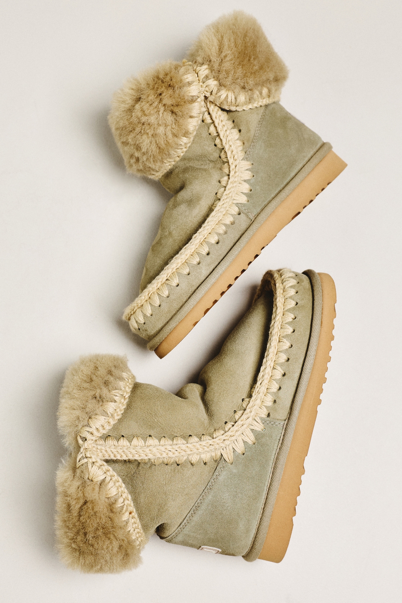 MOU Stitched Detail Sheepskin Boots