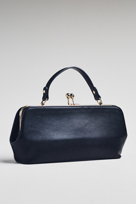 Aota Audrey Shoulder Bag In Black