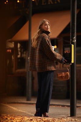 Borsa a Spalla Scamosciata con Fibbia