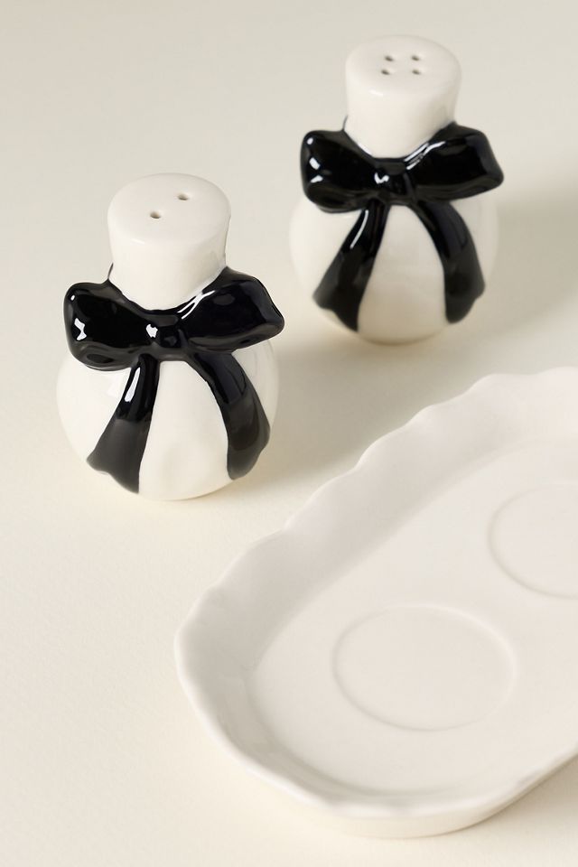 Benedita Stoneware Bow Salt & Pepper Shakers #1
